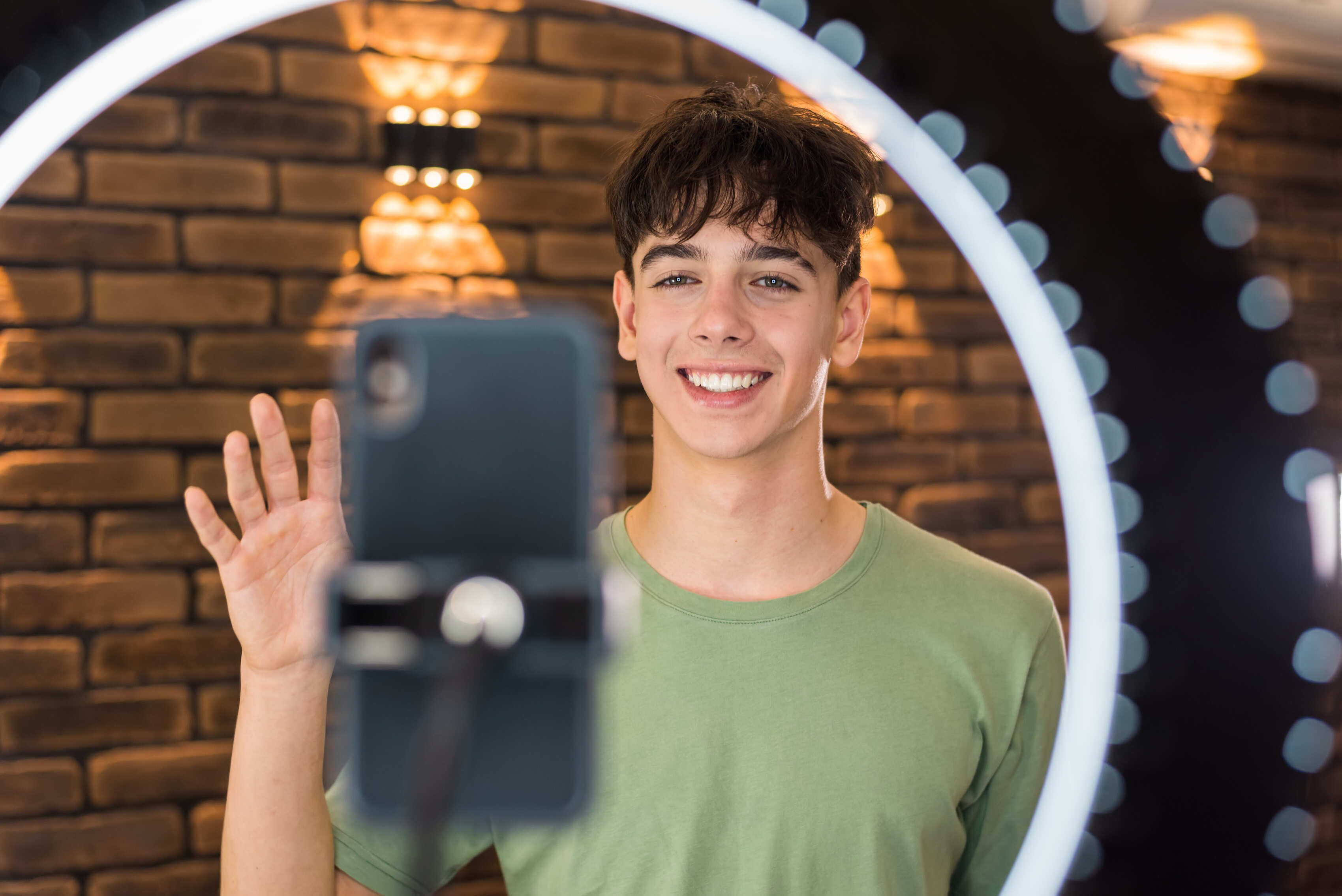 Tren Konten TikTok yang Semakin Berkembang: Dari GRWM hingga Self-Growth, Apa yang Viral di Tahun 2026?